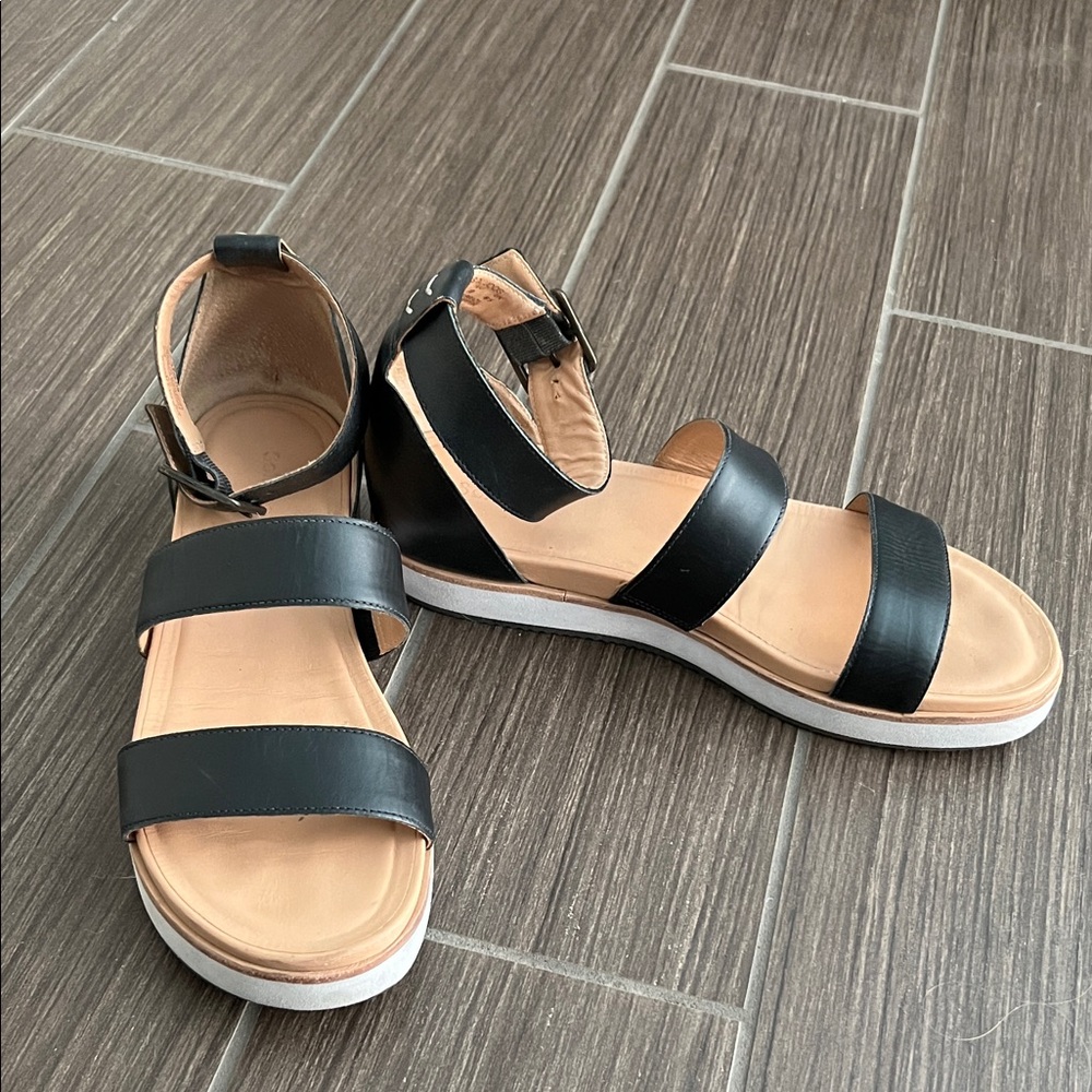 Soludos Black Sandals with ankle strap